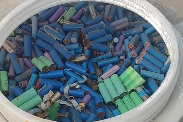 廢舊鋰電池的大批量處理，鋰電池熱解設(shè)備的高產(chǎn)能